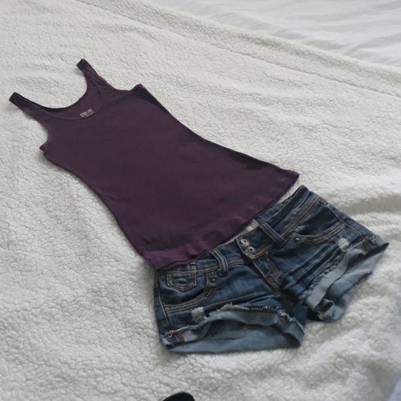 Short/Top - Picture 1 of 7